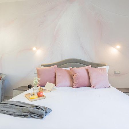 Cernobbio Dream Suites By Rent All Como Bagian luar foto