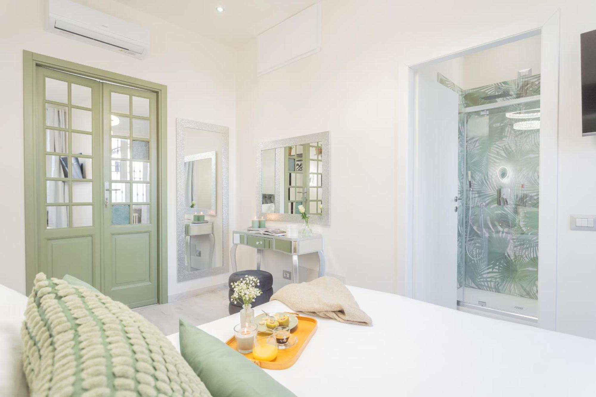 Cernobbio Dream Suites By Rent All Como Bagian luar foto
