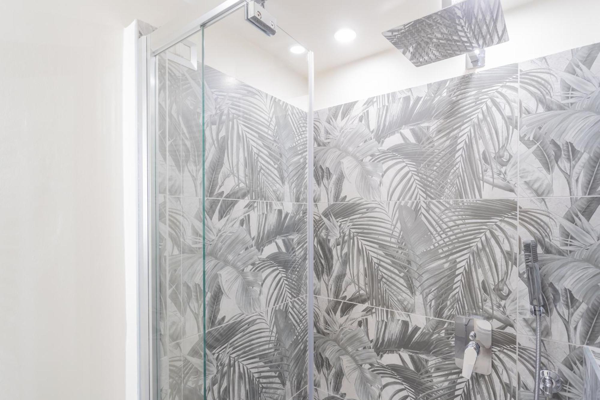 Cernobbio Dream Suites By Rent All Como Bagian luar foto